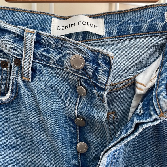Aritzia Denim Forum - The BF High Rise Loose - Light Wash - L28 W29 - Picture 7 of 16